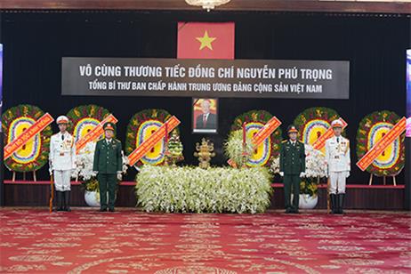 Hội trường Thống Nhất TP.HCM đón gần 60 ngàn lượt khách đến viếng Tổng Bí thư Nguyễn Phú Trọng