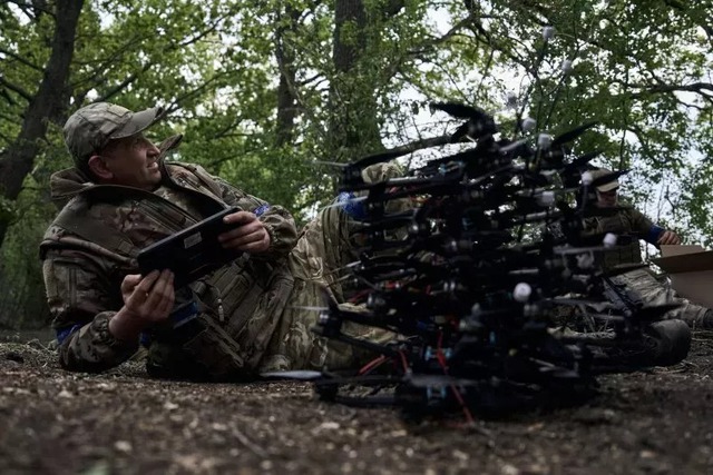 UAV Ukraine ồ ạt xuất kích, biên giới Nga mất điện diện rộng- Ảnh 1.