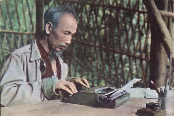 Phong cách viết báo, làm báo của Chủ tịch Hồ Chí Minh