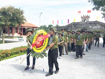 Về nguồn “Âm vang Trường Sơn”