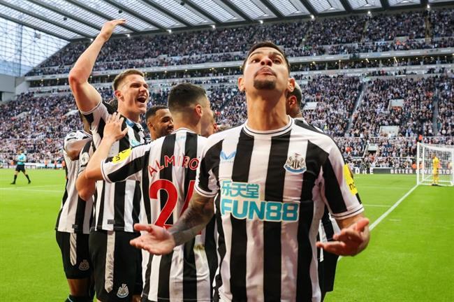 02h00 ngày 23/5, Newcastle vs Leicester: “Chích chòe” về đích