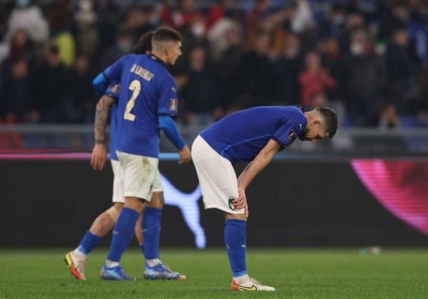 02h45 ngày 16/11, sân Windsor Park, bảng C VL World Cup châu Âu, Bắc Ailen – Italia: Nỗi ám ảnh chưa dứt