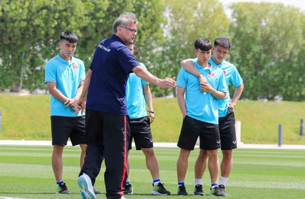 02h45 ngày 23/3, sân Al-Gharafa, giải giao hữu Doha Cup 2023, U23 Việt Nam – U23 Iraq: Chờ thầy Âu ra mắt