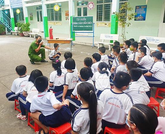 Thoát nạn trong đám cháy –  kỹ năng sống cần thiết