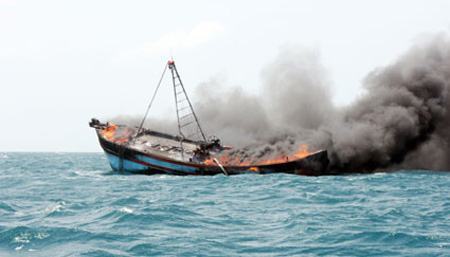 Vụ chìm tàu ở Côn Đảo: Nỗ lực tìm kiếm 15 nạn nhân còn lại