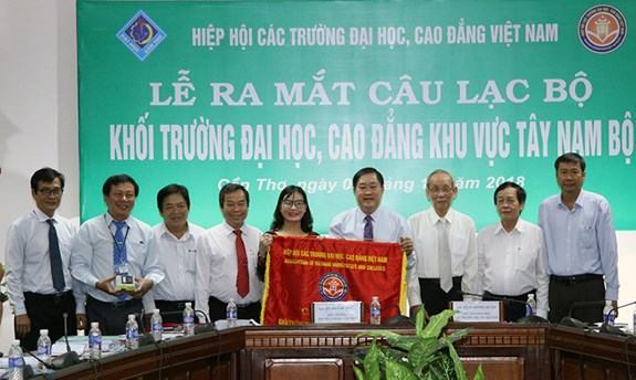 Ra mắt CLB Khối các trường ĐH, CĐ khu vực Tây Nam bộ