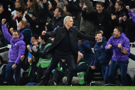 Mourinho thiết lập kỷ lục khủng tại Champions League