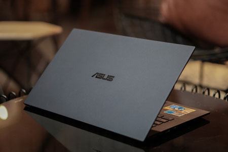 Asus ExpertBook B9 – laptop doanh nhân pin 24 giờ