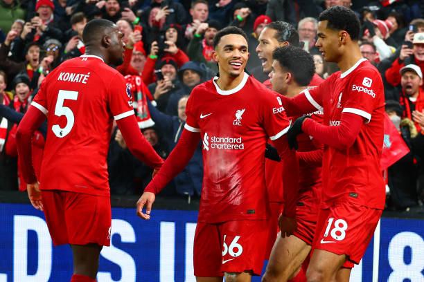 Liverpool: Vua ngược dòng ở Premier League mùa này