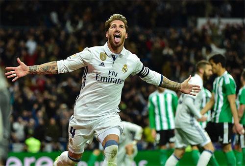Qua mặt Barca, Real giành lại vị trí dẫn đầu La Liga