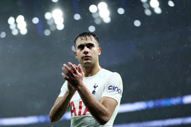 Tottenham thẳng tay loại Reguilon và Bryan Gil