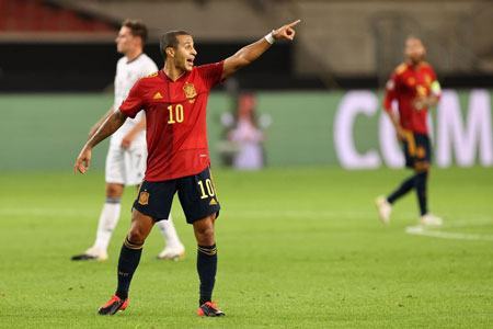 Thiago Alcantara lên tiếng về tương lai