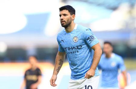 Man City chia tay Aguero vào cuối mùa