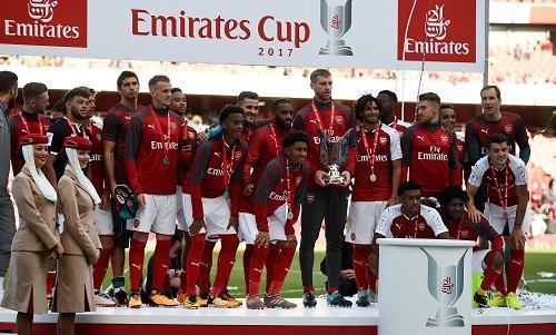 Arsenal vô địch Emirates Cup dù thua Sevilla