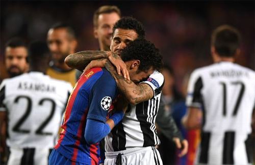 Dani Alves: Neymar mới là người khuyên tôi tới PSG