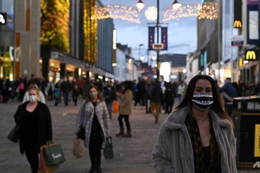 Các quốc gia trên thế giới chuyển sang giai đoạn chống dịch mới