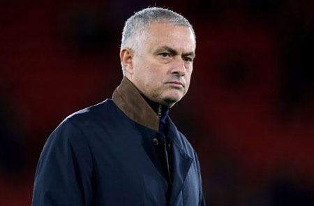 Mourinho từ chối lời mời hấp dẫn từ ‘đại gia’ Serie A