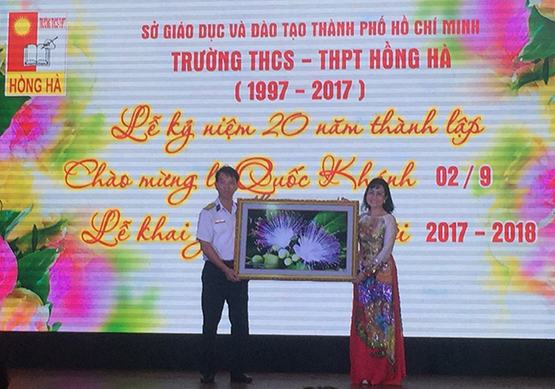 Trường THCS-THPT Hồng Hà kỷ niệm 20 năm thành lập