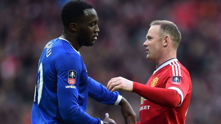 M.U tiếp Everton: Lukaku khó ở hơn Rooney