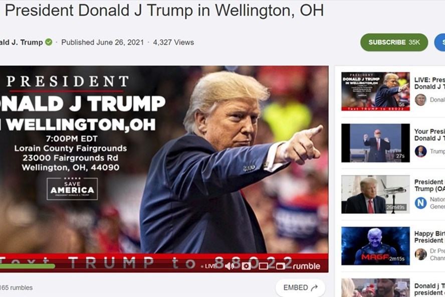 Cựu Tổng thống Donald Trump tái xuất vũ đài chính trị