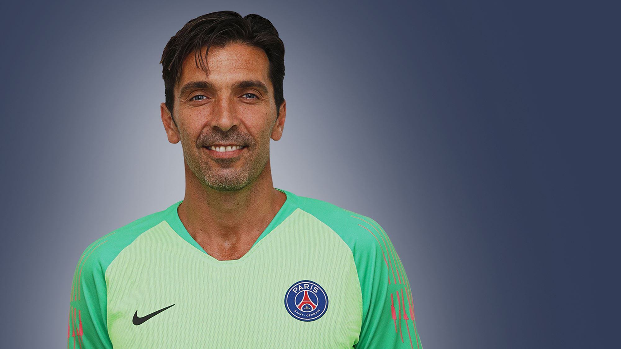 Buffon gia nhập PSG