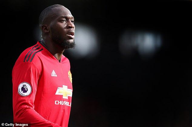 Chấp nhận giảm lương, Lukaku đếm ngày rời M.U