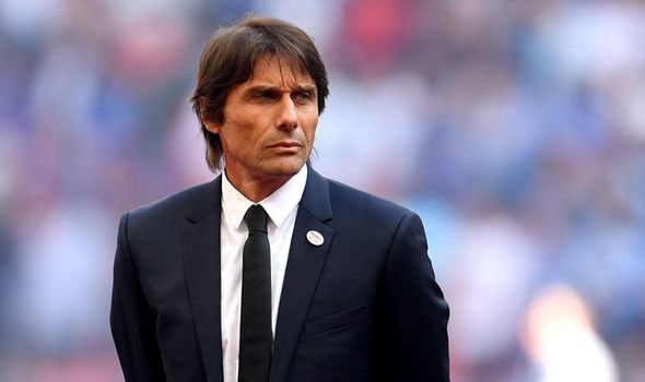 Được bồi thường, HLV Conte vẫn kiện Chelsea