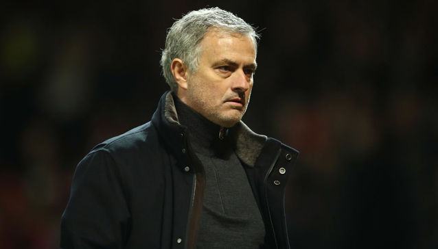 Lợi dụng M.U thua, De Boer “phản pháo” Mourinho