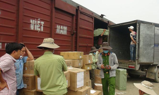 Phát hiện hàng lậu và pháo trên tàu hỏa