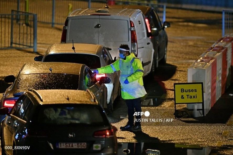 Anh lại phát hiện thêm chủng SARS-CoV-2 đột biến mới