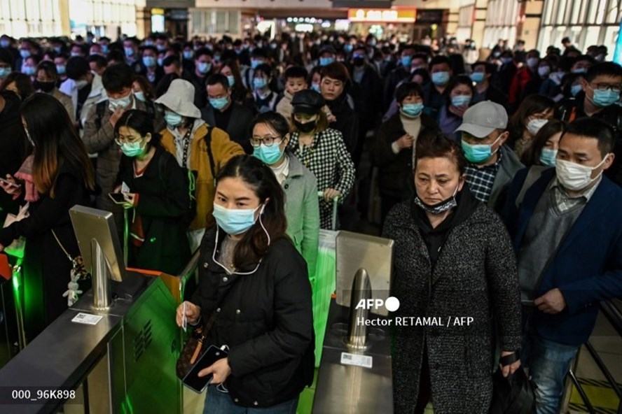 Người nước ngoài ở Trung Quốc được tiêm vaccine COVID-19