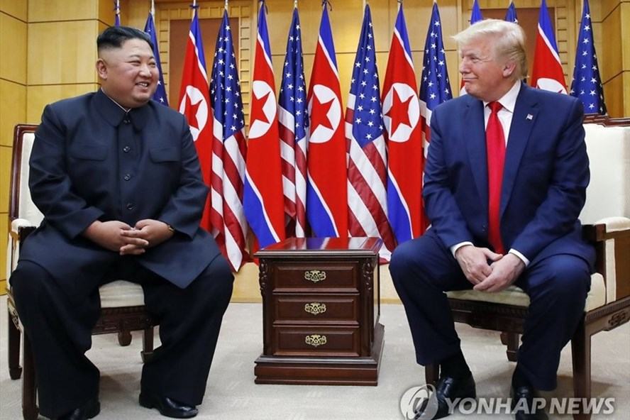 Động thái của ông Kim Jong-un sau khi Tổng thống Trump mắc COVID-19