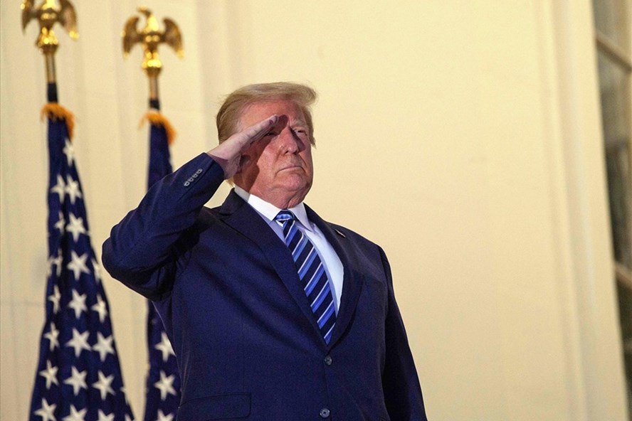 Công bố thời điểm thần tốc ông Trump quay lại sự kiện công chúng