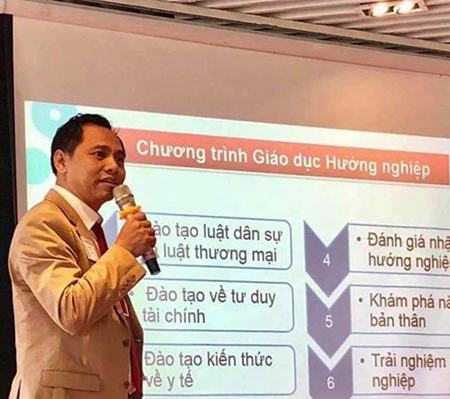 Học sinh hào hứng với chương trình trải nghiệm kết hợp giao tiếp tiếng Anh tại Trường THCS và THPT Phạm Ngũ Lão