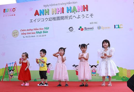 Trường mầm non theo chuẩn giáo dục Nhật Bản khai trường