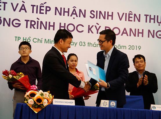 350 sinh viên thực hiện học kỳ doanh nghiệp