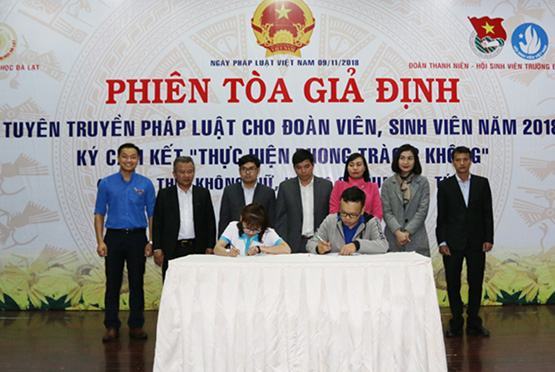 Gần 2.000 giảng viên, sinh viên dự phiên tòa giả định