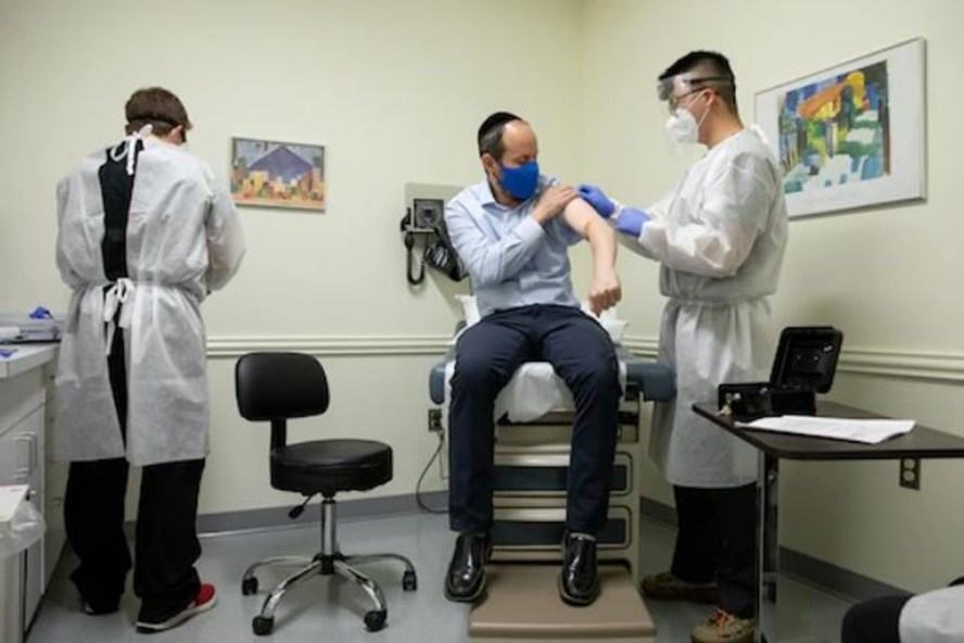 Vaccine COVID-19 triển vọng nhất ở Mỹ bước vào thử nghiệm giai đoạn cuối