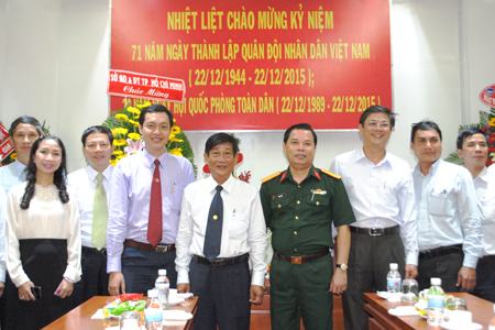 Ngành GD-ĐT TP.HCM: Gắn bó mật thiết với chiến sĩ biên cương – hải đảo