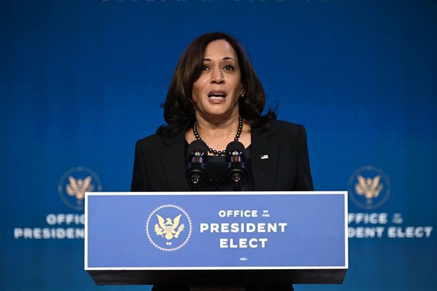 Phó Tổng thống đắc cử Kamala Harris từ chức thượng nghị sĩ