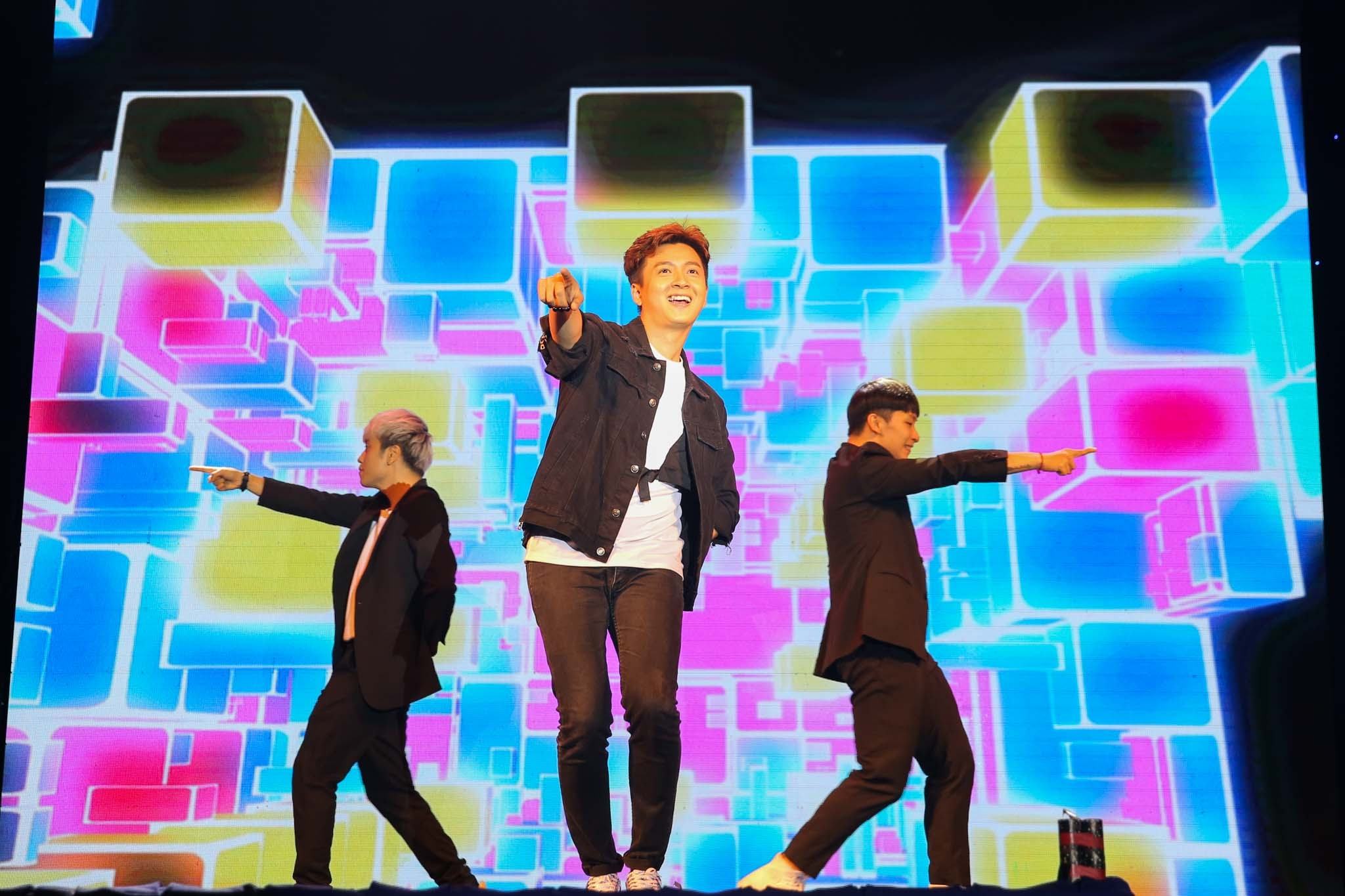 Chàng Bắp Ngô Kiến Huy “quậy tưng” cùng 5.000 sinh viên HUTECH