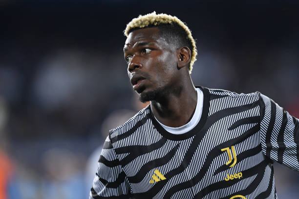 Bị cấm thi đấu, Pogba nhận lời đề nghị gây sốc