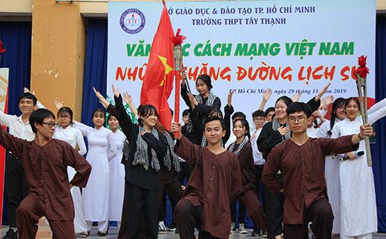 Nuôi dưỡng lý tưởng cách mạng từ ghế nhà trường