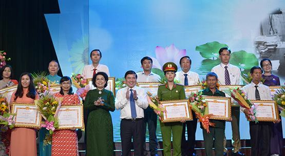 Thực hiện Di chúc của Bác: Lấy sự hài lòng người dân làm thước đo công việc