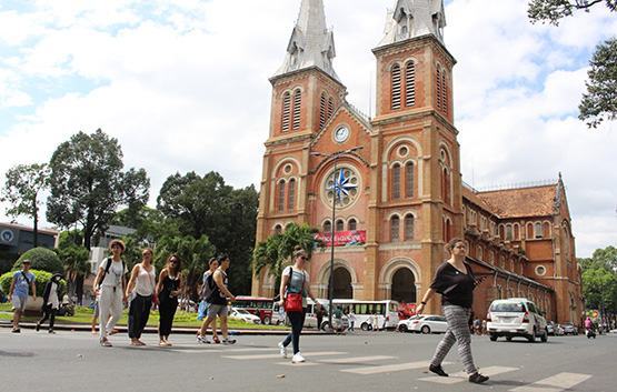 TP.HCM: Tìm giải pháp giảm dịch bệnh, tăng khách du lịch