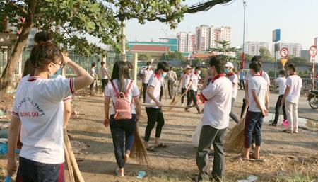 400 học sinh hành động vì môi trường