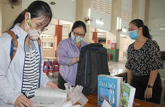 Đón chào học sinh đầu cấp