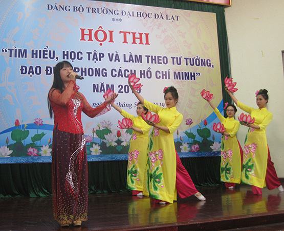 Thi tìm hiểu “Học tập và làm theo tư tưởng, đạo đức, phong cách Hồ Chí Minh”