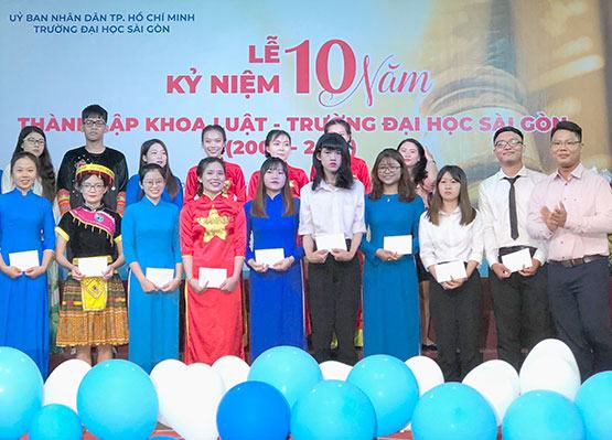 Sinh viên tốt nghiệp ngành luật có việc làm khá cao