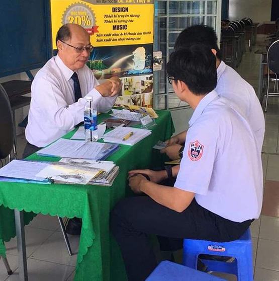 “Gỡ nút thắt” du học cho học sinh